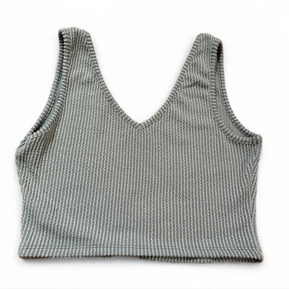 Light blue ribbed V-Neck Crop Top - Picture 2 of 3